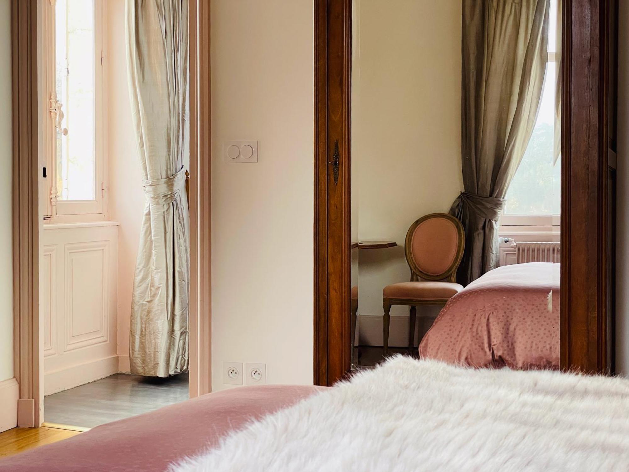 Le Clos Des Fayettes Theize ภายนอก รูปภาพ
